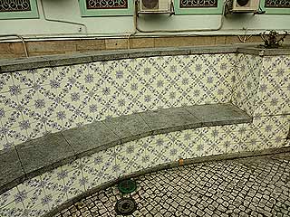 �z�e���̃A�Y���[�W��