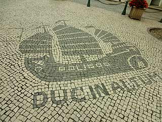 �z�e���̃A�Y���[�W��